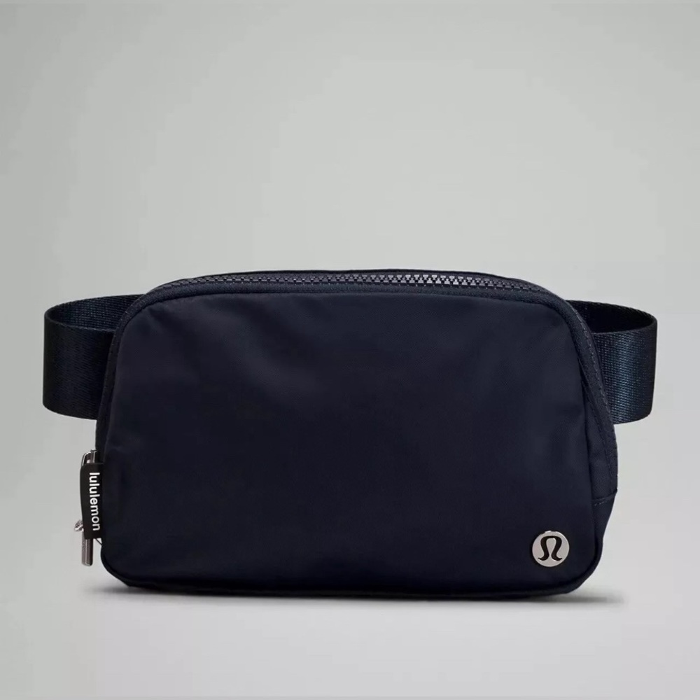 🍋 LULULEMON Everywhere Belt Bag True Black 1L Unisex NEW